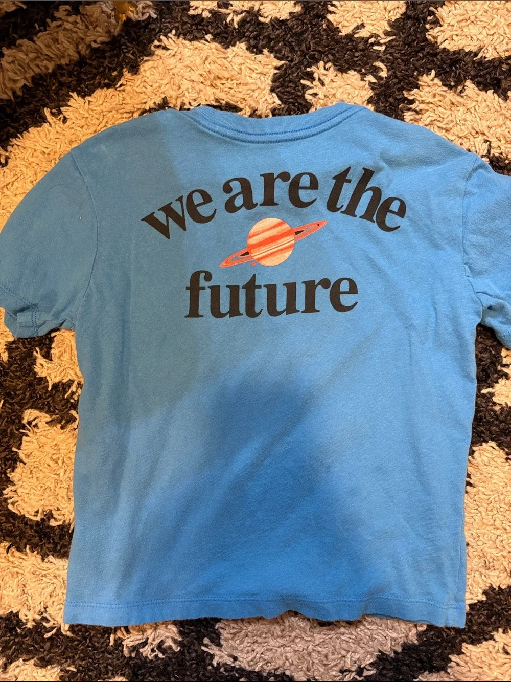 3/$20! Boys kids small size 6-7 Old Navy Blue shirt Orange Planet Graphic